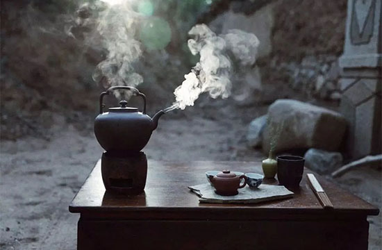 圍爐煮茶|適合煮著喝的茶有哪些？[精制鋼圍爐|炭火爐|圍爐茶桌]