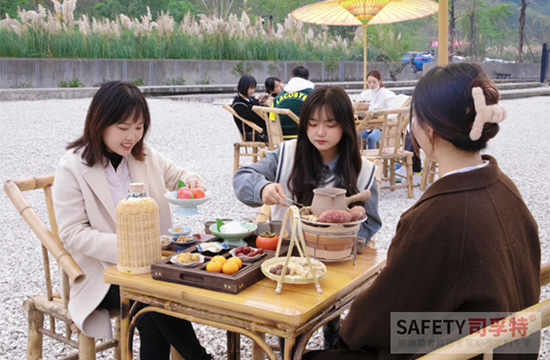 圍爐煮茶：茶是關(guān)鍵，這兩類茶不適合煮[圍爐茶桌，自制圍爐]