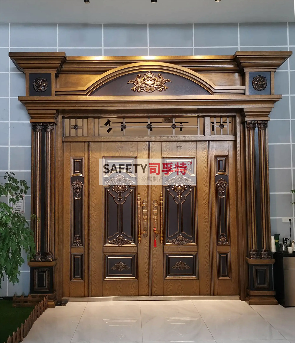 別墅大門(mén)用什么材質(zhì)好？[別墅銅門(mén)，鋁藝別墅大門(mén)](圖1)