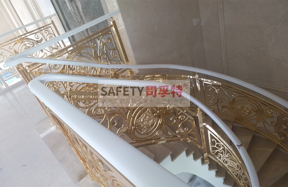 鋁藝鏤空雕花樓梯扶手：造型多樣，工藝成熟，彰顯高端品味(圖2)